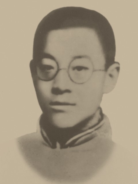 恽代英烈士原照（修复前）